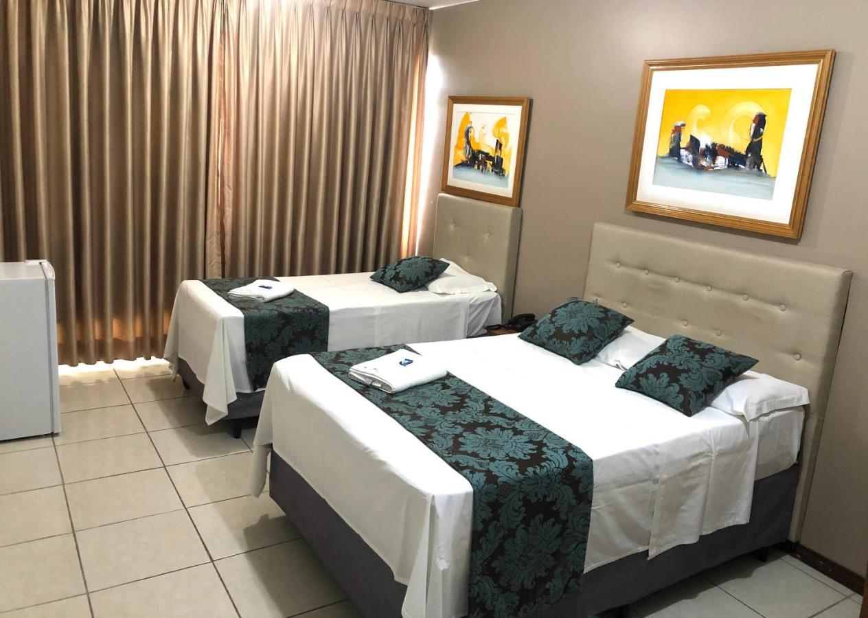 Max Hotel Núcleo Bandeirante Екстериор снимка
