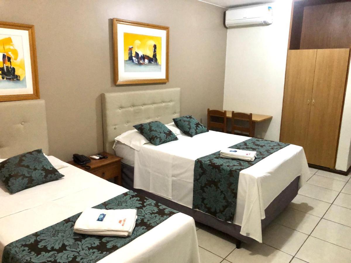 Max Hotel Núcleo Bandeirante Екстериор снимка