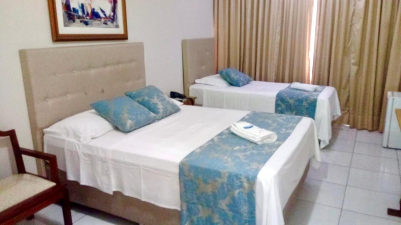 Max Hotel Núcleo Bandeirante Екстериор снимка