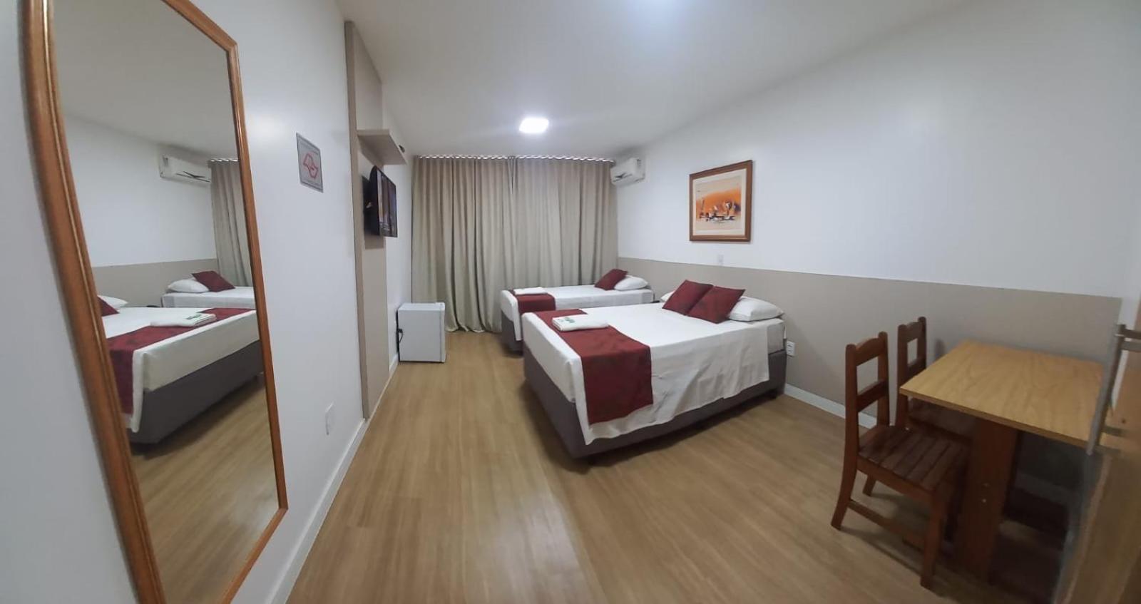 Max Hotel Núcleo Bandeirante Екстериор снимка