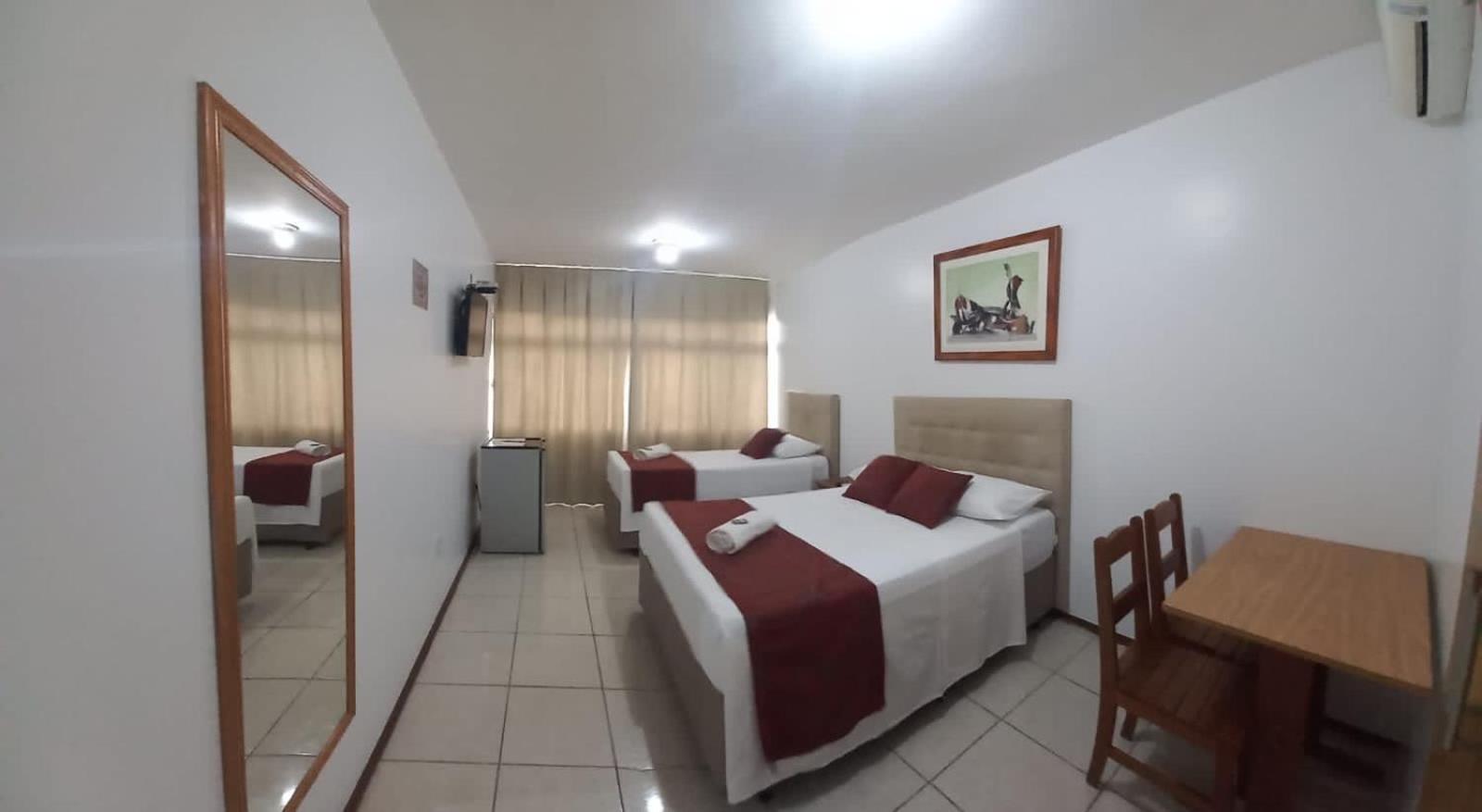 Max Hotel Núcleo Bandeirante Екстериор снимка