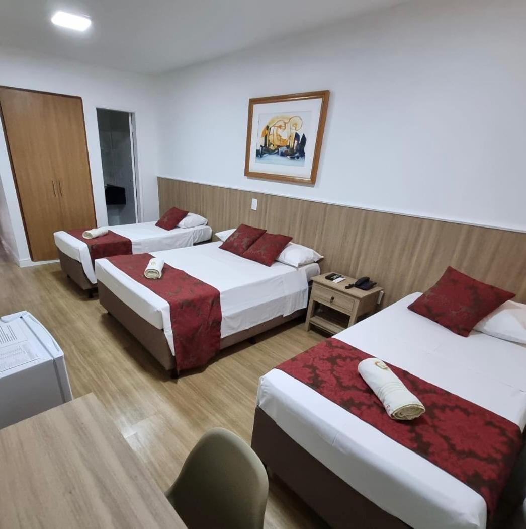 Max Hotel Núcleo Bandeirante Екстериор снимка