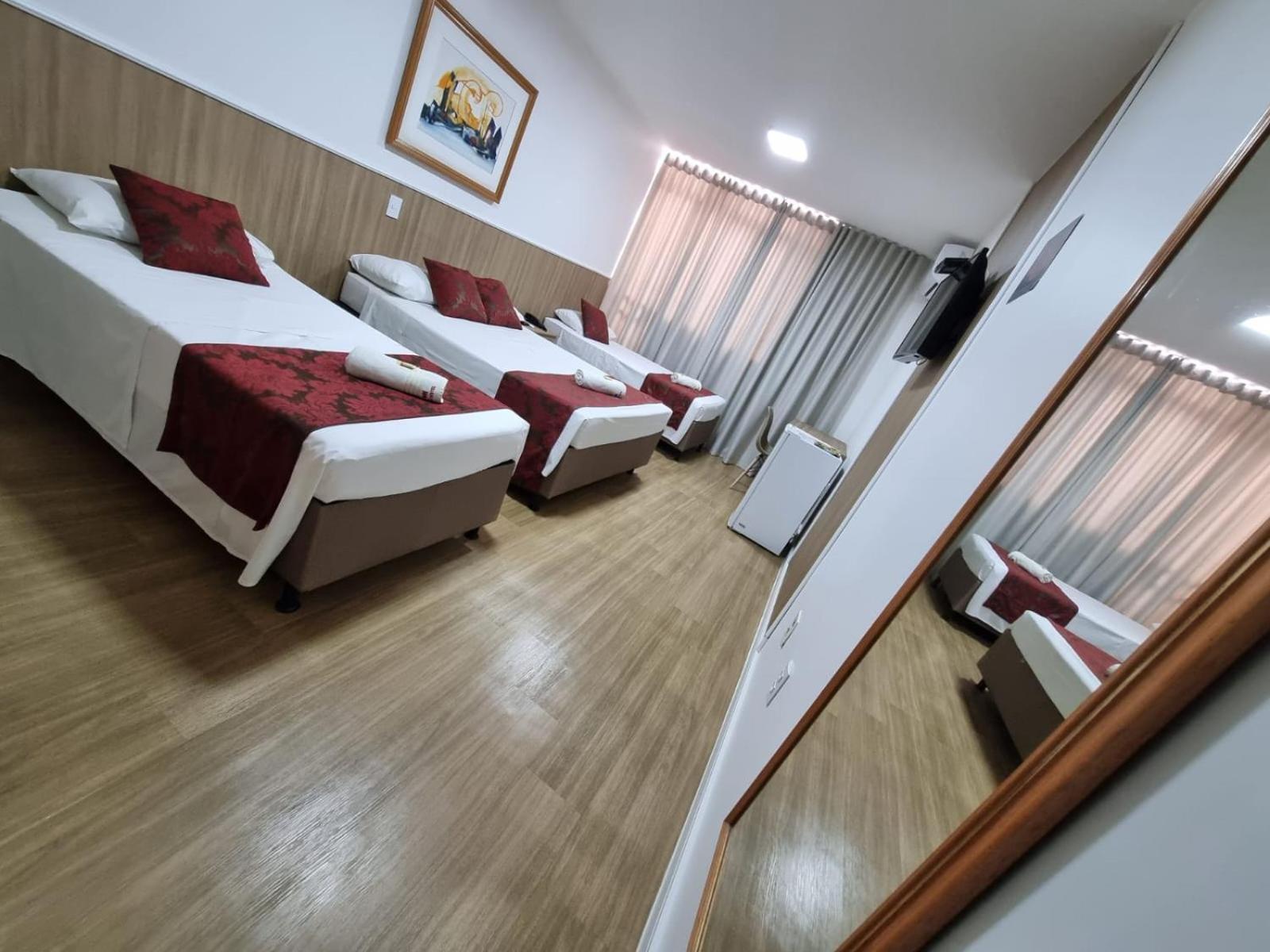 Max Hotel Núcleo Bandeirante Екстериор снимка