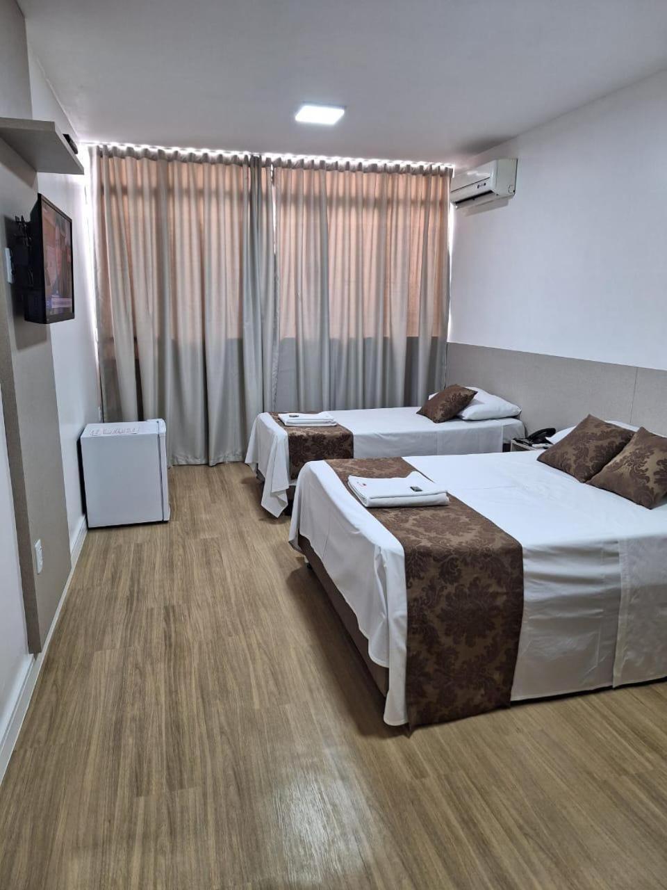 Max Hotel Núcleo Bandeirante Екстериор снимка