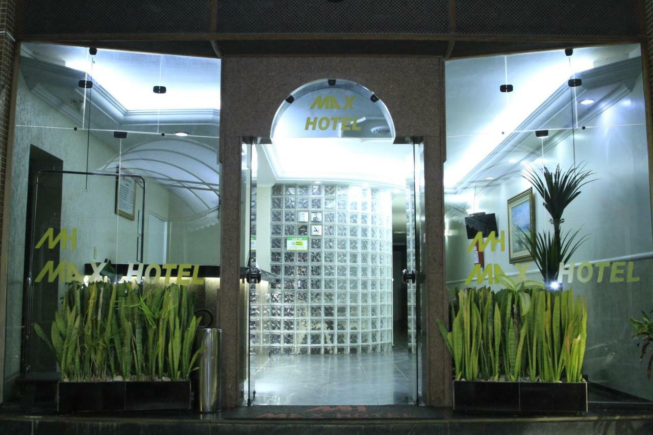 Max Hotel Núcleo Bandeirante Екстериор снимка