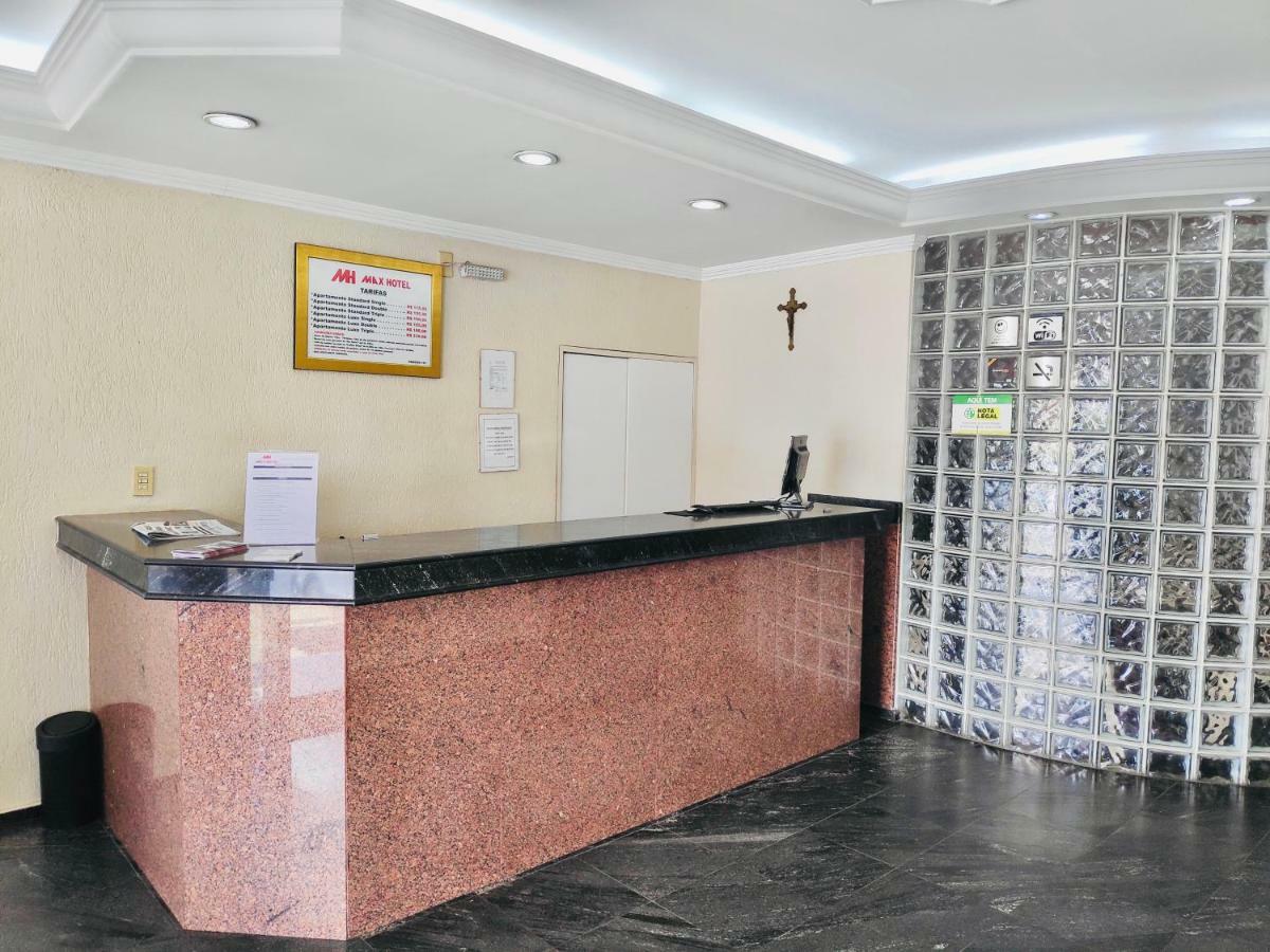 Max Hotel Núcleo Bandeirante Екстериор снимка